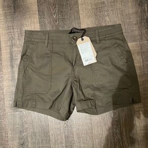 Prana Elle short